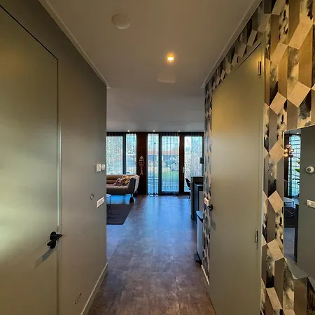 Bad Hoophuizen Deluxe Mit Zaun Nr Zuiderzee 66 Holiday home Hulshorst