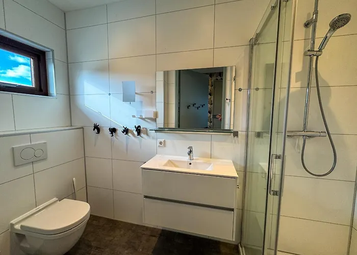 Bad Hoophuizen Deluxe Mit Zaun Nr Zuiderzee 66 Holiday home *