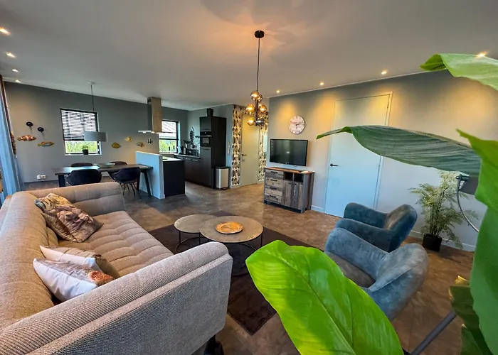 Semesterbostad Bad Hoophuizen Deluxe Mit Zaun Nr Zuiderzee 66