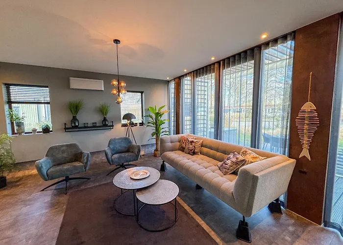 Bad Hoophuizen Deluxe Mit Zaun Nr Zuiderzee 66 Semesterbostad Hulshorst